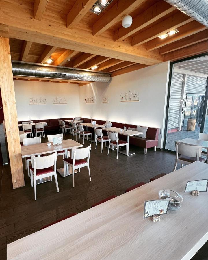 Auszeit Cafe & Hotel Oberwornitz Buitenkant foto
